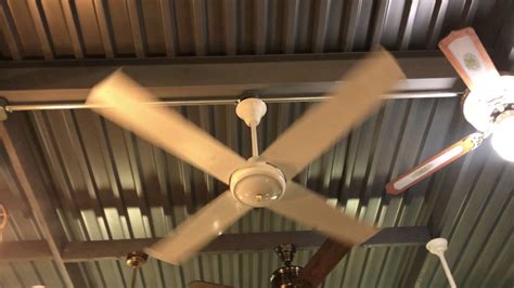 The gearbox industrial ceiling fan is typically of 5(in odd number) pcs of large diameter blades up to 7.2m each with the effective coverage of 1500sqm. Golden Industrial Ceiling Fan - YouTube
