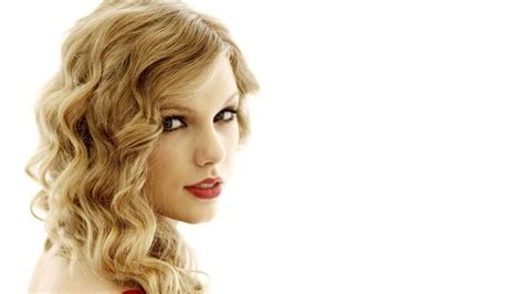 1920x1080 Taylor Swift Celebrity Blonde Singer Blue Eyes Women Face Wallpaper  379 Kb