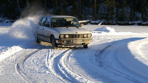 Your Ridiculously Awesome Bmw Snow Drift Wallpaper Is Here