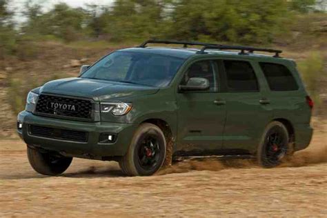 2020 Toyota Land Cruiser Vs 2020 Toyota Sequoia Whats The Difference