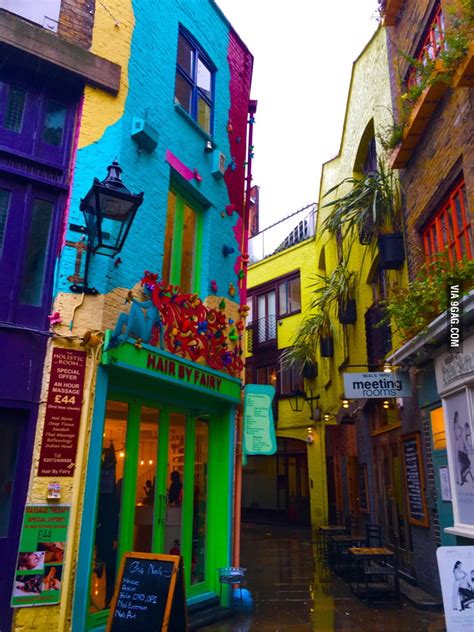 One Of The Most Beautiful Hidden Alleys In London 9gag