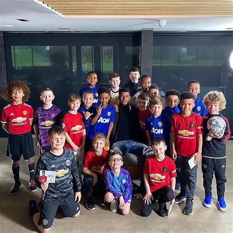 Gutted never want to let this team down but these fixtures just came a little too soon for me. Manchester United striker Marcus Rashford awarded MBE in ...