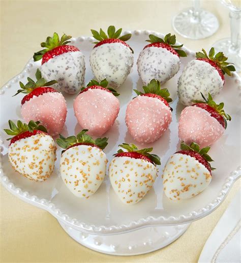 Champagne Chocolate Covered Strawberries 12 Count