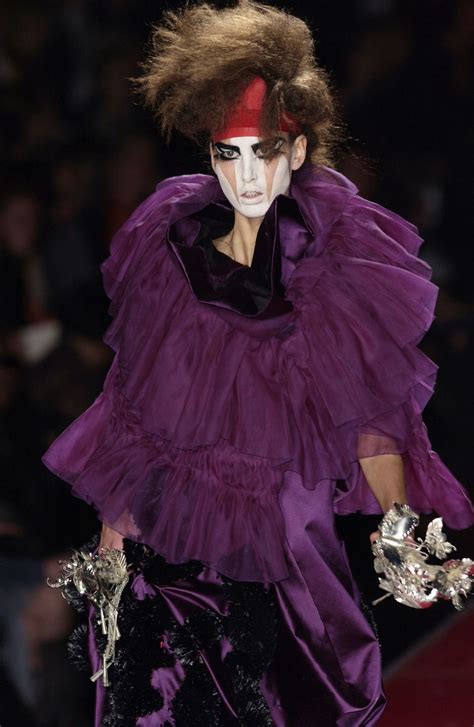 Christian Dior Spring 2003 Runway Pictures Christian Dior Christian