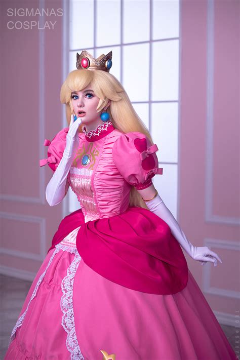 Princess Peach Costume Fan Art