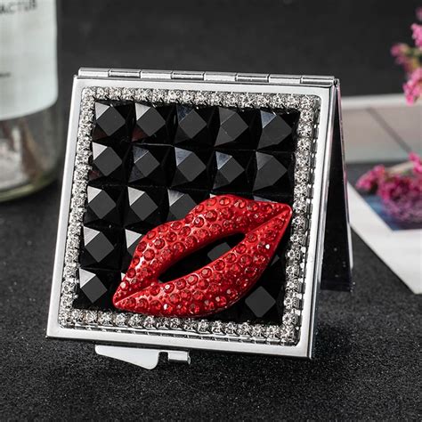 Mini Pocket Cosmetic Makeup Mirror2 Sides Foldable Hand Compact Mirror Make Up Red Lip