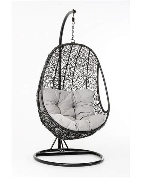 Swaying methodically gives a unique relaxing experience to chill out. Outdoor Hanging Chair in Contemporary Style 44P391