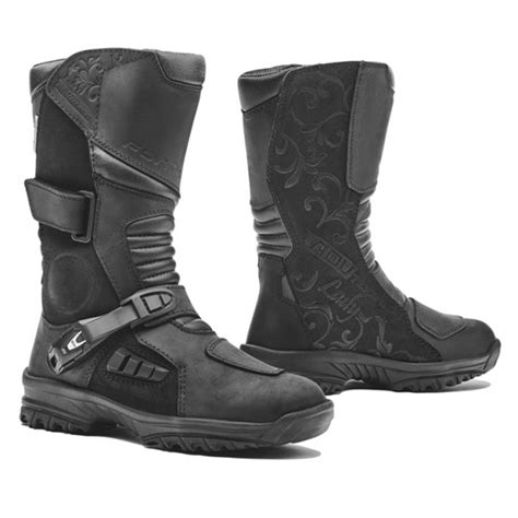 Soft polymer padding with memory foam. Forma Adventure Lady Tourer Boot