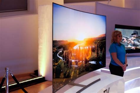 Samsung Suhd And 8k Tvs Win Hearts At Ces 2016