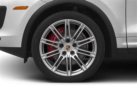2016 Porsche Cayenne Turbo S 4dr All Wheel Drive Pictures