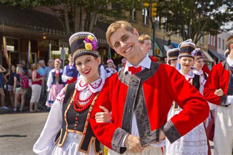 Folkmoot Usa Festival In Waynesville North Carolina Avalon