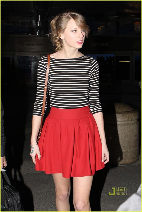 Taylor Swift Back In La After Asia Tour Photo 2522248 Taylor