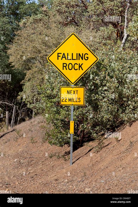 Falling Rock Hi Res Stock Photography And Images Alamy