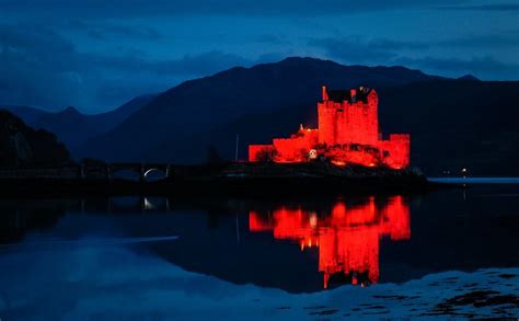 Eilean Donan Castle Lights Up Red For Poppy Day The Oban Times