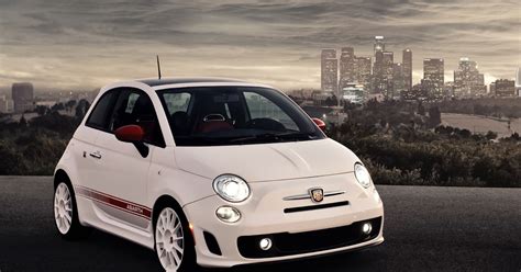 Fiat 500 Usa Watch The Us Fiat 500 Abarth Unveiling