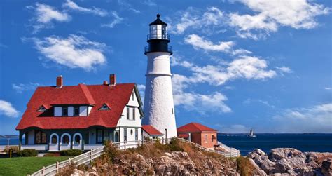 25 Of The Most Beautiful Maine Lighthouses