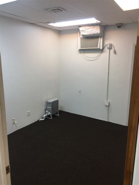115 Sq Ft Office Space In Shared Storefront Desks Near Me