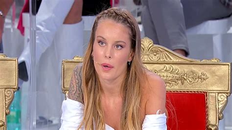 Oggi pomeriggio si è registrata la scelta di sophie codegoni, sapete chi ha scelto? Sophie Codegoni elimina tutti i corteggiatori ...