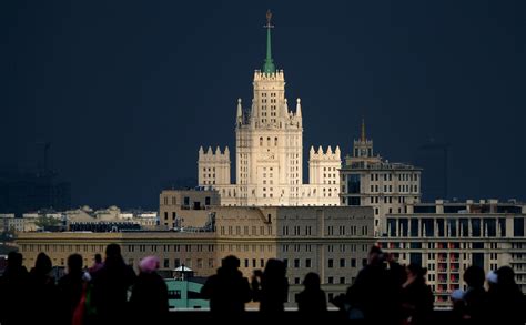Максим блинов / риа новости. Freedom House назвала Россию несвободной страной ...