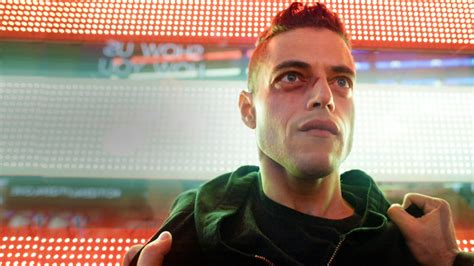 It stars rami malek as elliot alderson, a cybersecurity engineer and hacker who has social anxiety disorder and clinical. 'Mr. Robot' Rewind: Hacking the world to pieces in the ...