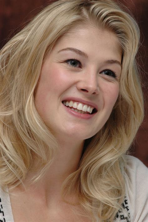 Rosamund Pike Pictures Gallery 4 Film Actresses
