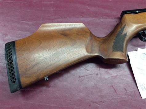 weihrauch 177 hw100 s walnut pre charged pneumatic second hand air rifle for sale buy for £650