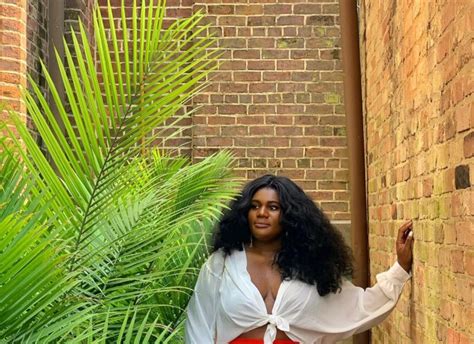 10 outfit ideas from curvy zambian influencer bathilde to score all the likes on instagram bn
