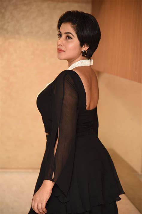 Neerav bavlecha height, weight, age, body, family, biography & wiki full profile. Actress Poorna in Black Dress Photos at Suvarna Sundari ...