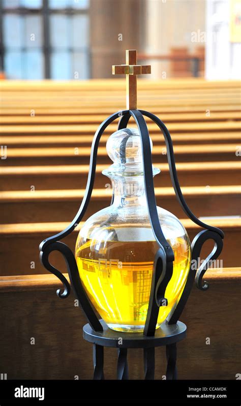 Holy Oil Catholic Hi Res Stock Photography And Images Alamy