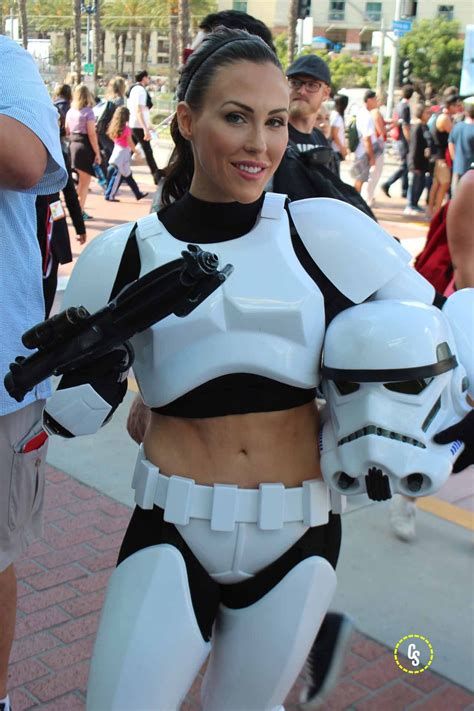 Pin On Female Stormtroopers And Stormtroopers