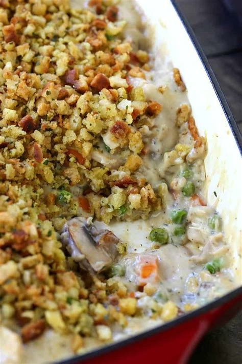 Sprinkle 3/4 cup stuffing mix into pan; Easy Chicken & Stuffing Casserole in 2020 | Chicken and ...