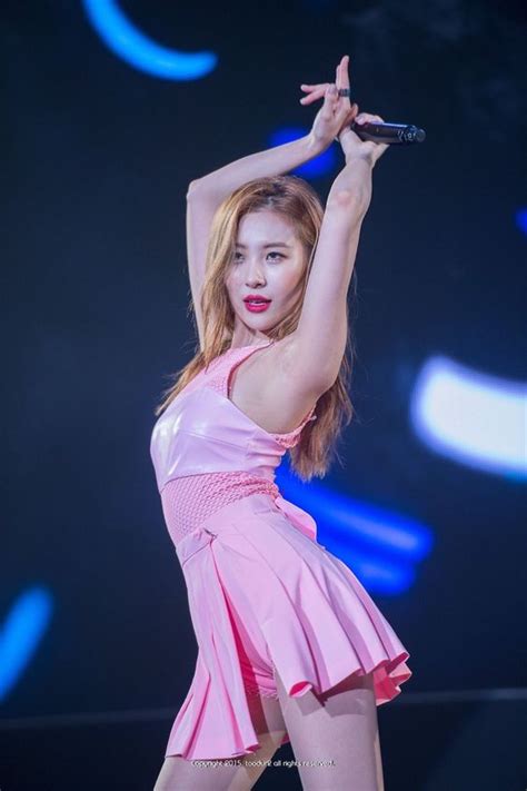 Sunmi Defines Skinny With These 7 Photos Daily K Pop News