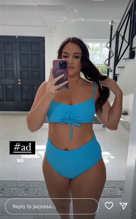 Jacqueline Jossa Looks Incredible As She Shows Off Curves While Posing