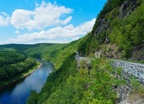 These 8 Beautiful Byways In New York Are Perfect For A Scenic Drive