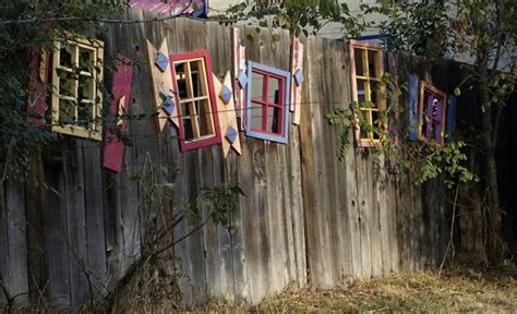 pagar rumah unik jendela bekas sakti desain