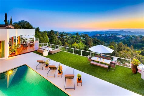 Luxury Villa At The Top Of Beverly Hills Outstanding Views From Front