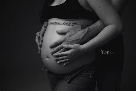 Descubrir 42 Imagen Calvin Klein Maternity Shoot Couple Thptnganamst