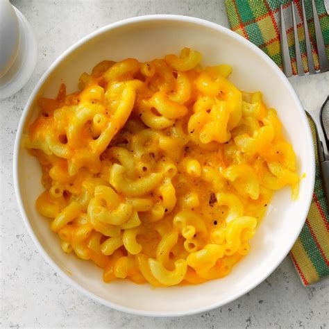 16 ounces macaroni · ⅓ cup butter · ⅓ cup flour · ½ tsp white pepper · ½ tsp salt · ⅛ tsp cayenne pepper · 3 ½ cups 2% milk · 8 ounces medium . Macaroni and Cheese for Two Recipe: How to Make It | Taste ...