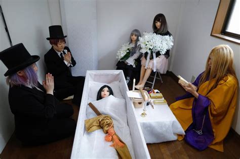Artist Hosts Sex Doll Funerals For Heartsick Owners