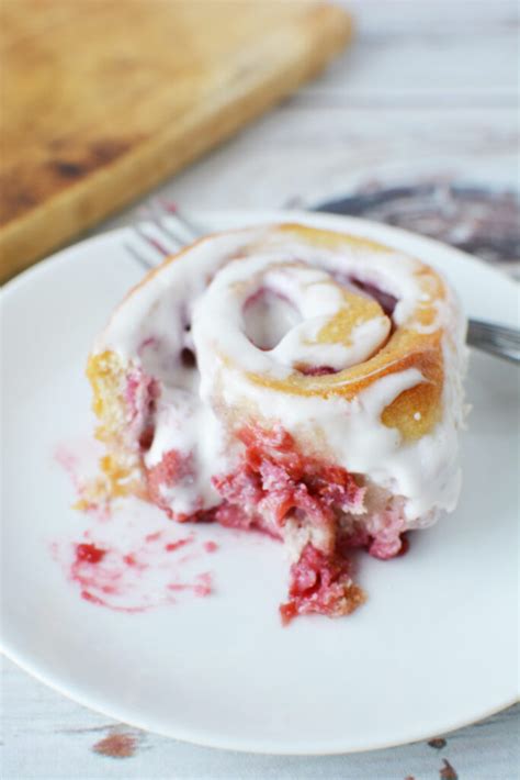 Raspberry Swirl Rolls Recipe A Favorite Breakfast Treat