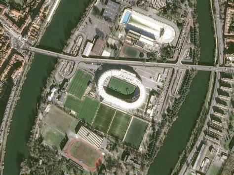 Les violets stadium municipal capacity: Pré Academie | Toulouse FC