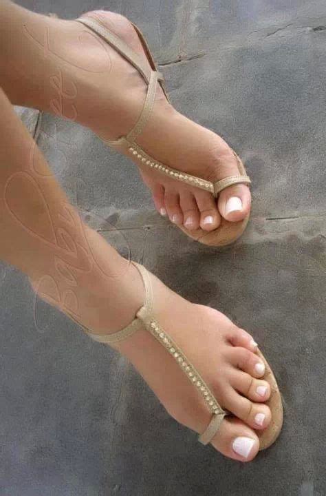Beautiful Painted Toes Seadawn