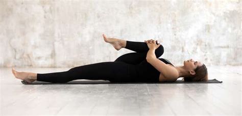 Everything You Need To Know About Pawanmuktasana Yoga Pose