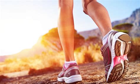 According to the mayo clinic, the average. What Walking 10,000 Steps Does (and doesn't) Do For You ...
