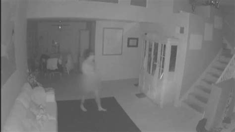 Naked Intruder Broke Into Teenagers Bedroom In California Caught On