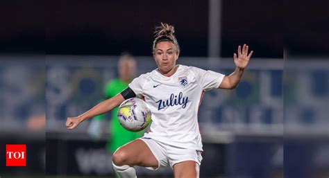 England Striker Jodie Taylor Joins Lyon Football News Times Of India