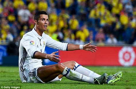 Cristiano Ronaldo Puts To One Side His Touchline Tantrum As Real Madrid