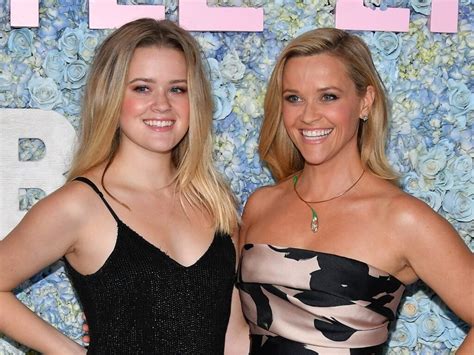 reese witherspoon s daughter looks more and more like her every day in 2022 reese witherspoon