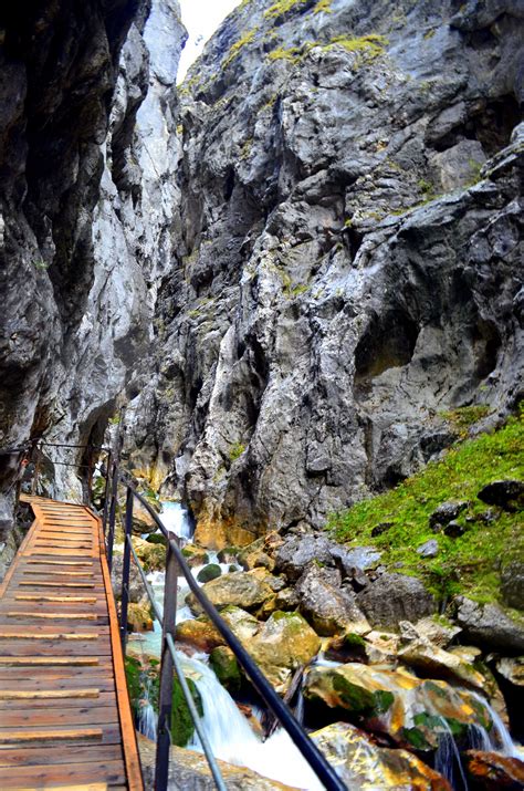 Grainau das zugspitzdorf familiengerechte wandertouren bergtouren ermäßigungen mit der grainauer gästekarte urlaub zu jeder jahreszeit. Höllentalklamm - Grainau Immer wieder ein Erlebnis (mit ...