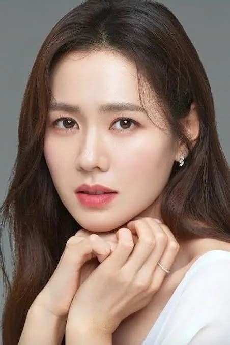 Profil Aktris Cantik Son Ye Jin Womenpedia Id